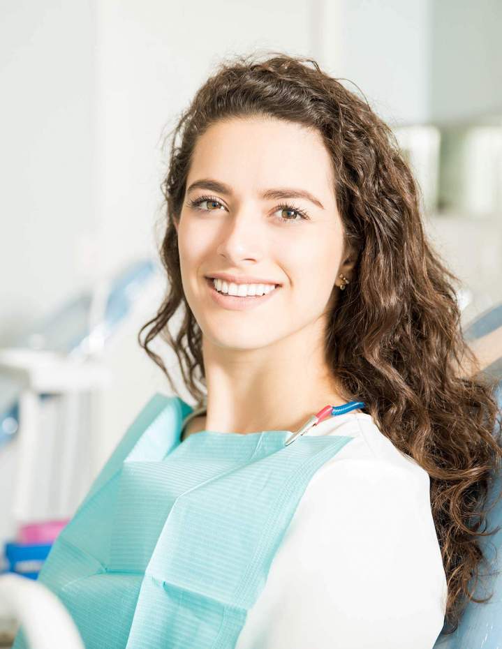 Remplacer toutes les dents avec esthétisme Charny